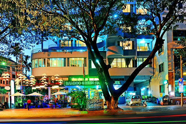 Bamboo Green Riverside hotel 